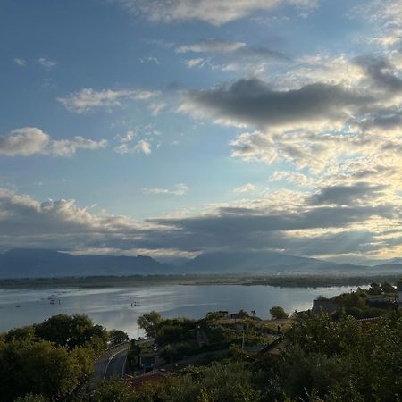 Lake Escape Villa Shiroke Shkoder Ngoại thất bức ảnh