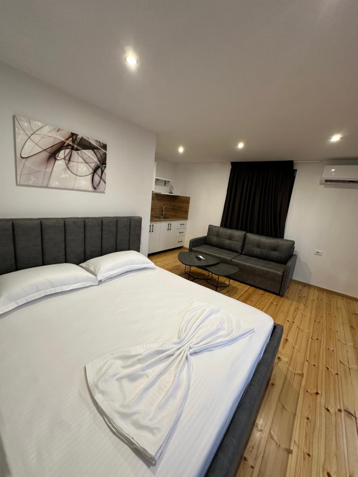Lake Escape Villa Shiroke Shkoder Ngoại thất bức ảnh